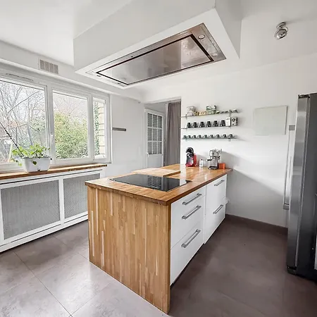 Holiday home Avec Piscine 15 Min Paris Deuil-la-Barre