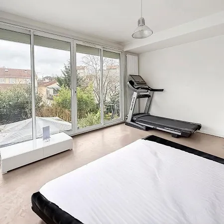 Holiday home Avec Piscine 15 Min Paris