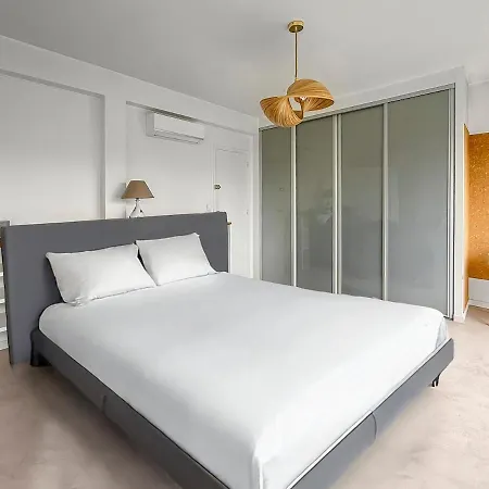 Avec Piscine 15 Min Paris