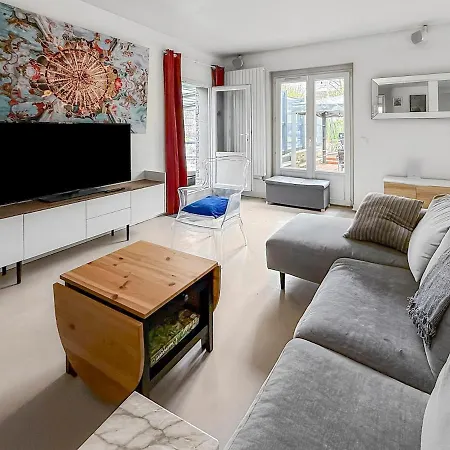 Holiday home Avec Piscine 15 Min Paris Deuil-la-Barre